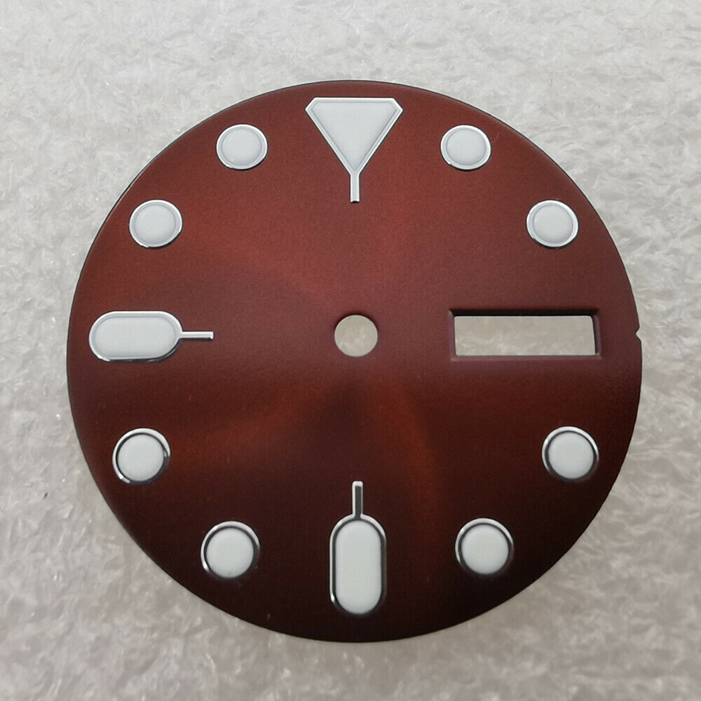 Brandneues 28,50 mm Zifferblatt, grün leuchtend, geeignet für NH36-Uhrwerk Nr. 03