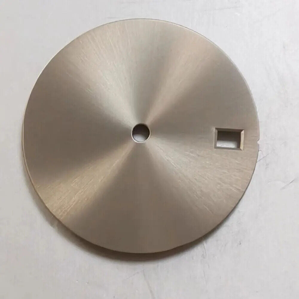 לוח שעון מתוקן 28.5 מ"מ ללא זוהר עם לוח שנה יחיד מתאים למנגנון NH35/36