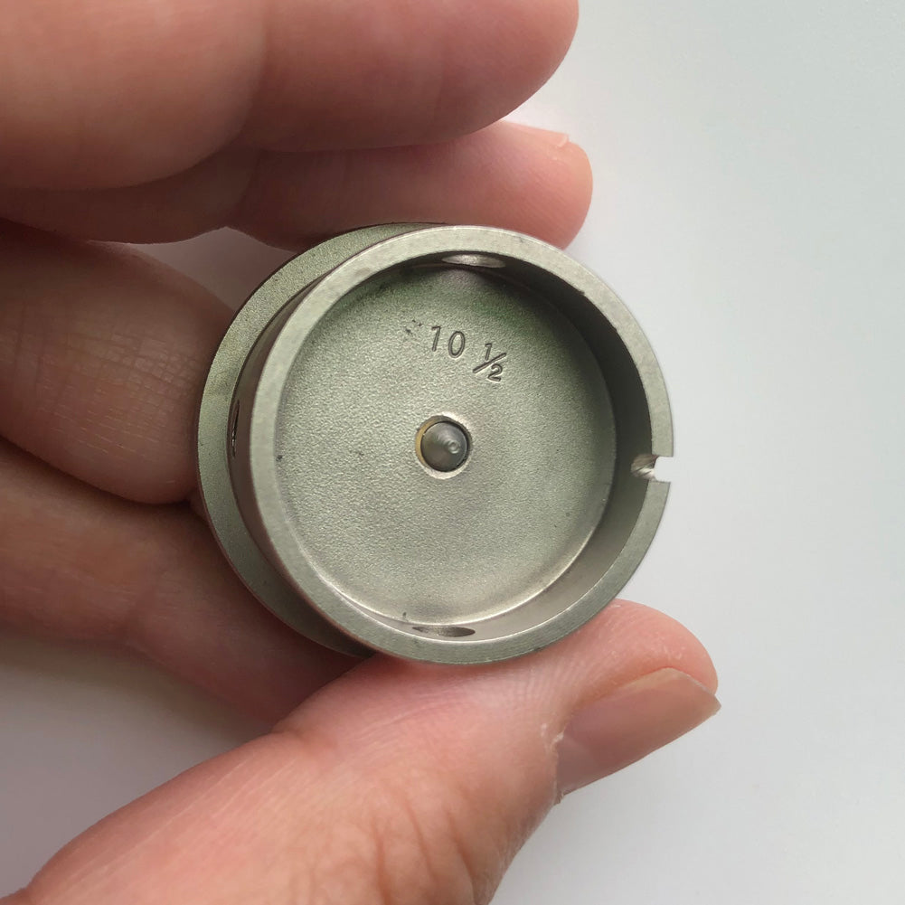 Bergeon 1997 DI 1012 watch movement holder with center screw, 10.5 ligne precision tool for watch repair.