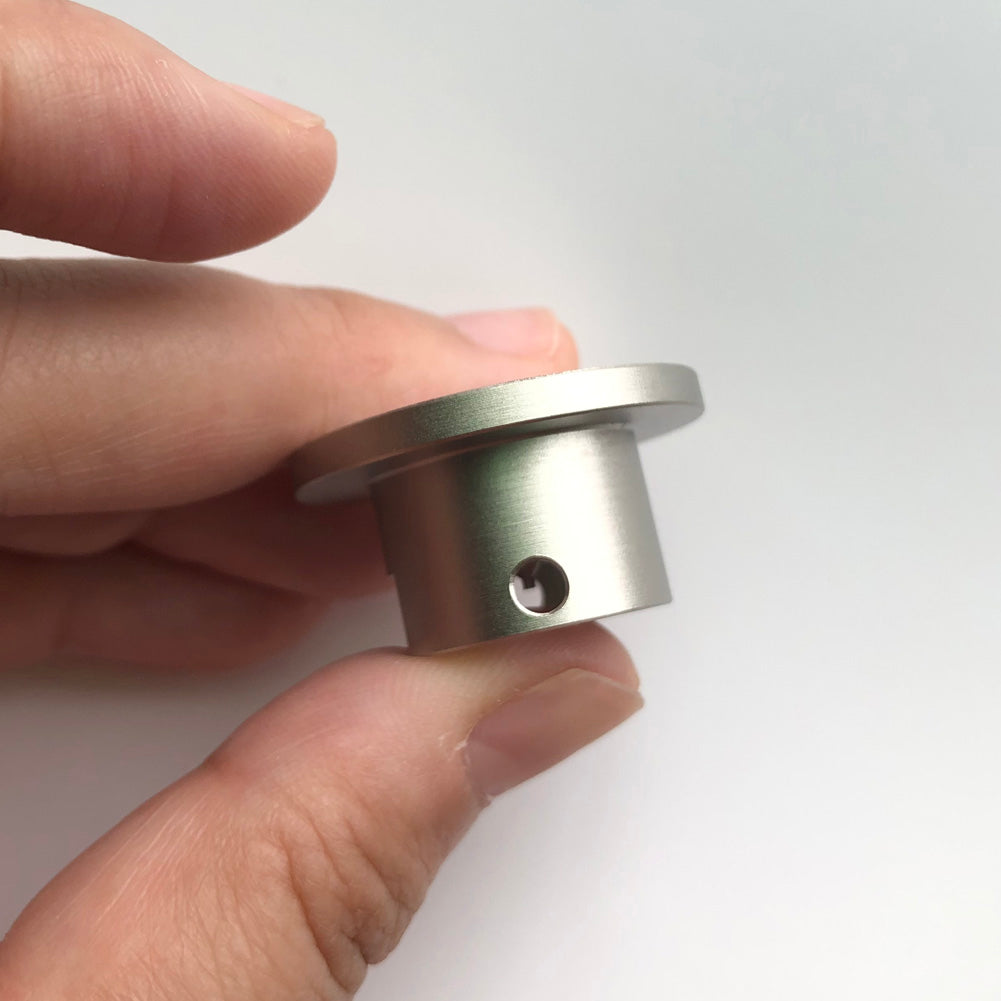 Bergeon 1997 DI 512 watch movement holder with center screw, 5-1/2 ligne, for precise watch repair tasks.