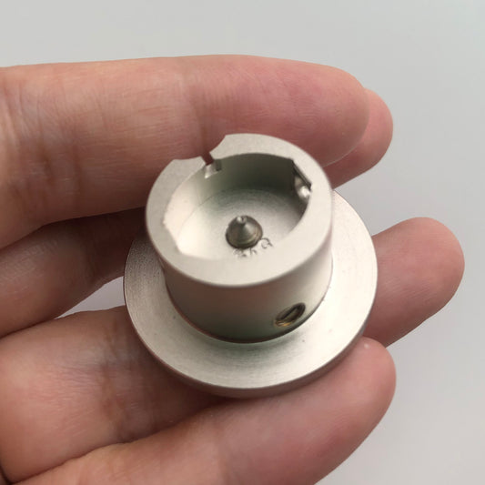 Bergeon 1997 DI 512 movement holder with center screw, 5-1/2 ligne, ideal for precise watch repairs.