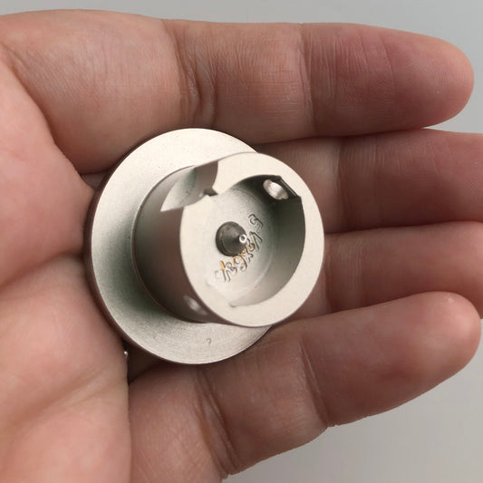 Bergeon 1997 DI 512634 watch movement holder with center screw, 5-1/2 x 6-3/4 ligne precision tool for watch repair.