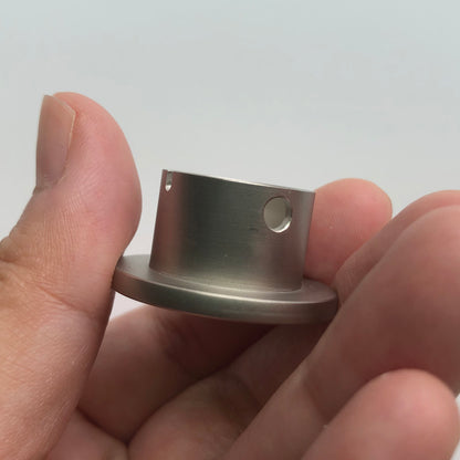 Bergeon 1997 DI 814 watch movement holder with center screw, 8-1/4 ligne, precision tool for secure watch repair.