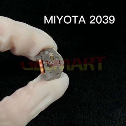 Miyota 2026 quartz watch movement with 2 hands, no calendar, precise replacement part for watches.