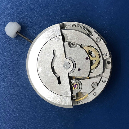 DG2813 automatic watch, silver dial with small second subdial at 9 o'clock and single calendar display.