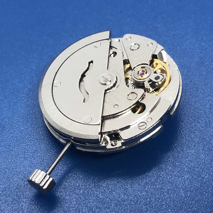 DG2813 silver mechanical watch movement with 3 hands and calendar, precision for watch accessories.