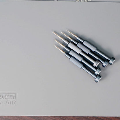 Heat-resistant 300x500mm silicone mat for watch repair, welding, and insulation tasks in workshop settings