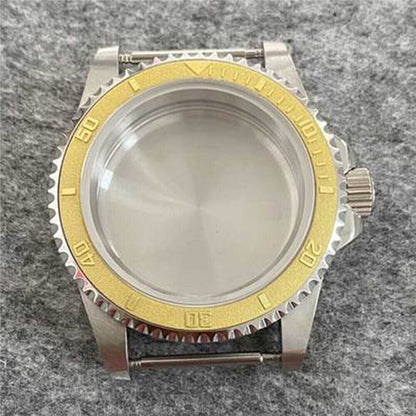 Waterproof watch case 39.5mm with stainless steel, sapphire glass for NH35/36 movements.