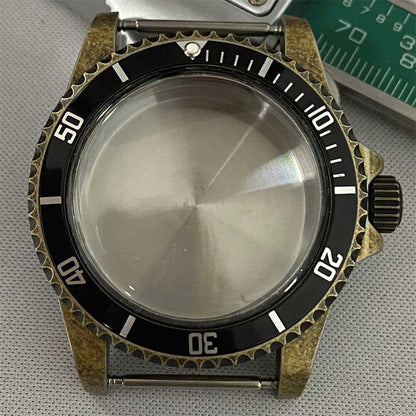 Stainless steel 39.5mm watch case compatible with NH35/NH36, durable design.