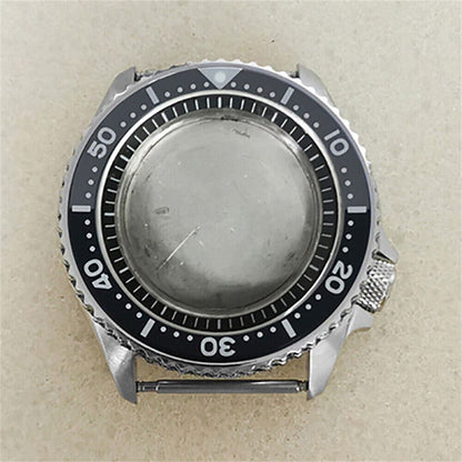 Stainless steel 41.5mm watch case for NH35/36 movement, compatible with SKX007. Durable and precise fit.