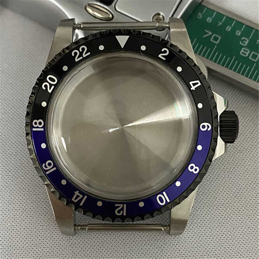 39.5mm PVD bronze Retro watch case in 316L stainless steel, compatible with NH35/NH36 movements.