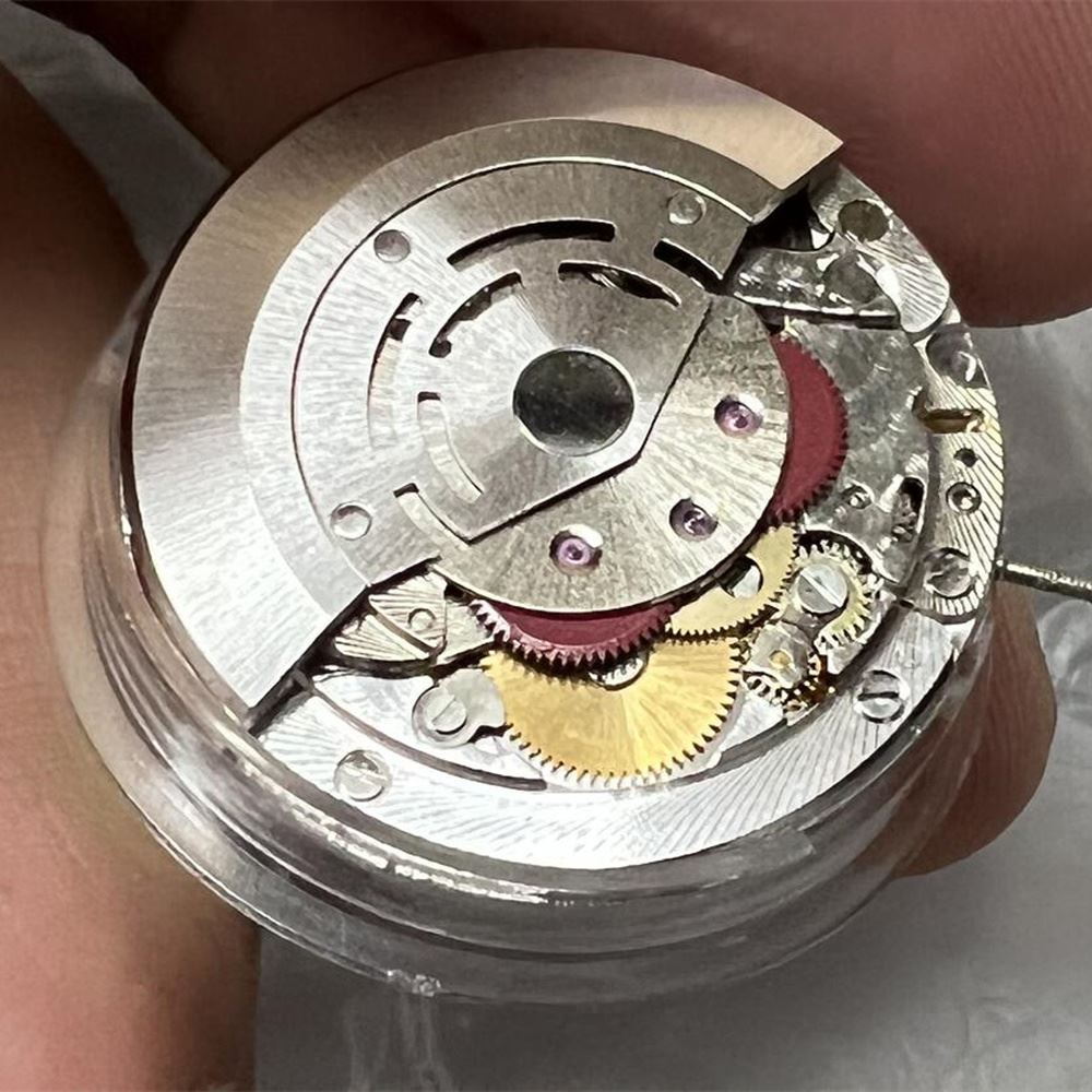 Close-up of VR3135 mechanical automatic watch movement, China-made, precise timekeeping by VR3135 brand.