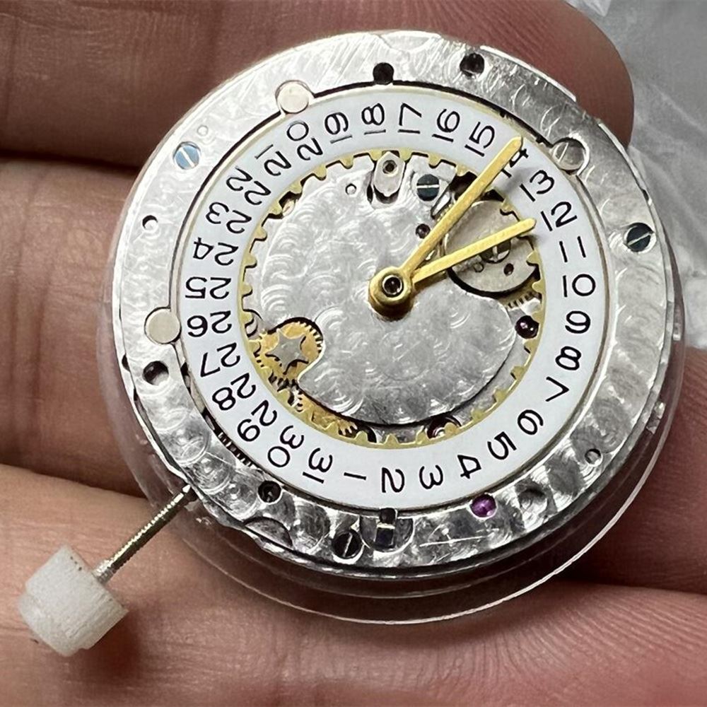 VR3135 automatic mechanical watch movement from VR3135 brand, China-made with precise timekeeping and no engraving.