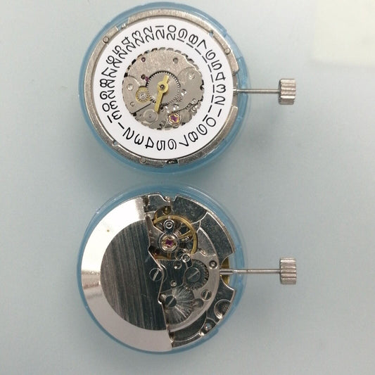 China Made Men?s 3 Hands Silver Watch with Tianjin Seagull ST6 Mechanical Movement, Date at 3 o?clock.