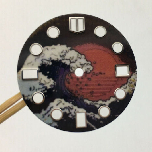 Luminous 28.5mm watch dial featuring The Great Wave of Kanagawa design, compatible with NH35 movement.