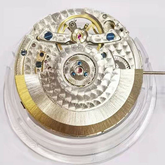 Seagull ST25 mechanical automatic watch movement with big date display at 12, precision three hands, made in China.