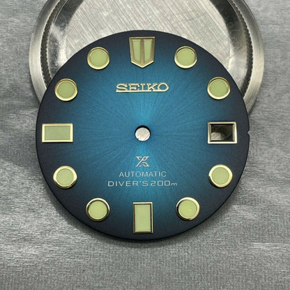 Cadran de montre C3 vert lumineux de 28,5 mm avec date à 3 h pour mouvement automatique NH35