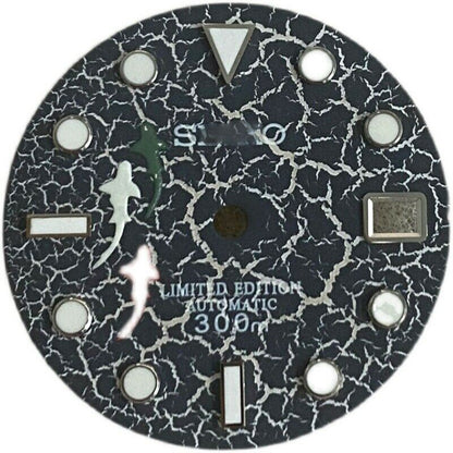 Green luminous 28.5mm Fish watch dial by #1819, fits NH35/36 SKX movement for diving watches.
