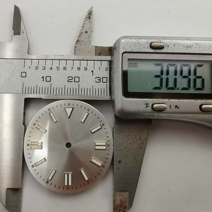31mm green lume dial for Oyster watches, fits NH35/NH36/ETA movements, premium quality.