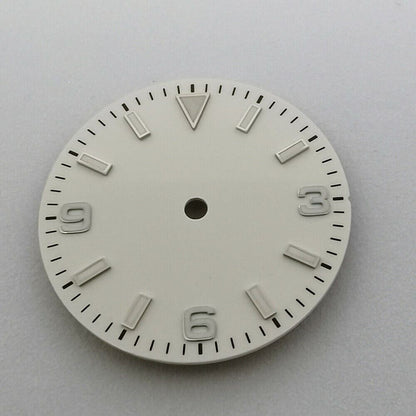 29mm green lume Oyster 369 watch dial by MZ2813, compatible with NH35/NH36, perfect for stylish watch repairs.