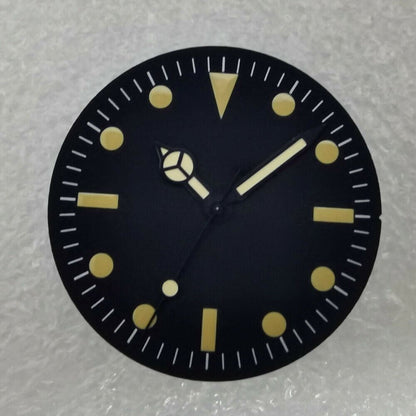 Brand New 28.50mm black watch dial for NH35/NH36 movement, no lume, sleek design.
