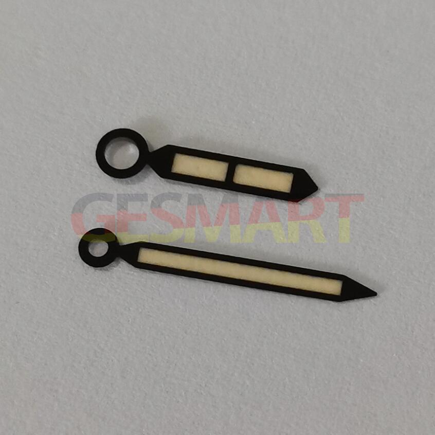 Black trim luminous green watch hands by Seagull for ST3600/ST3621/ETA6497/6498 movements, enhancing readability.