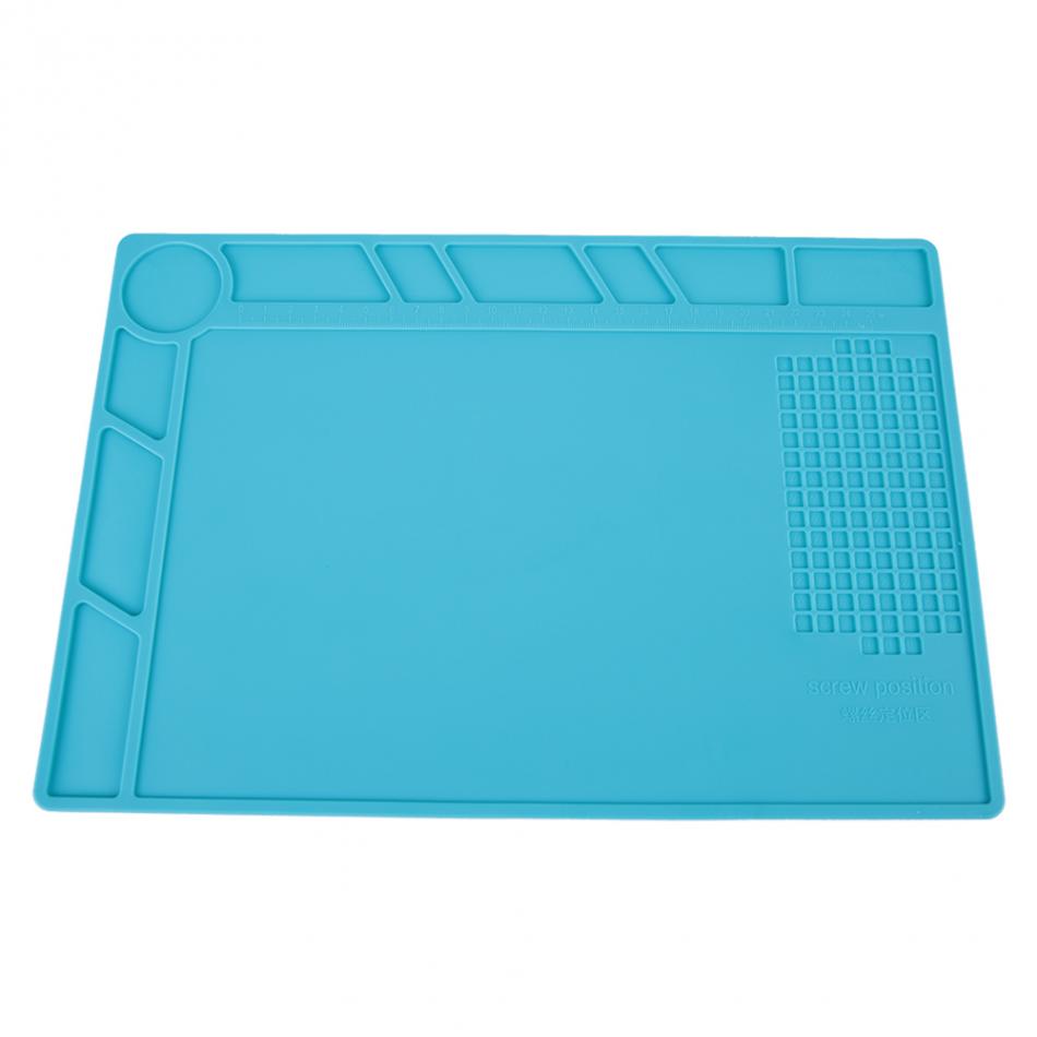 34cm x 23cm heat-resistant silicone mat for soldering station, non-slip work pad.