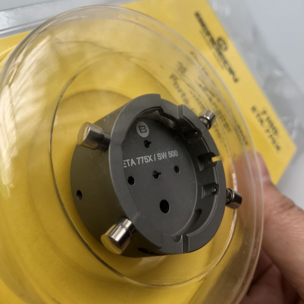 Bergeon 7100 watch movement holder securing ETA 775X Valjoux, durable repair tool for precision maintenance.