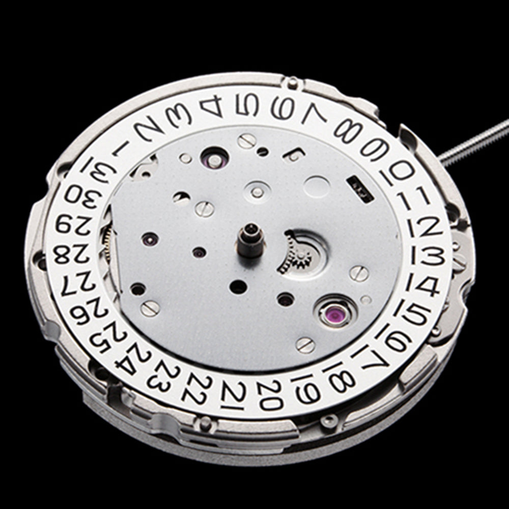 Miyota Citizen 9015 automatic watch movement with date windows at 3 and 6 o?clock, Japan made.