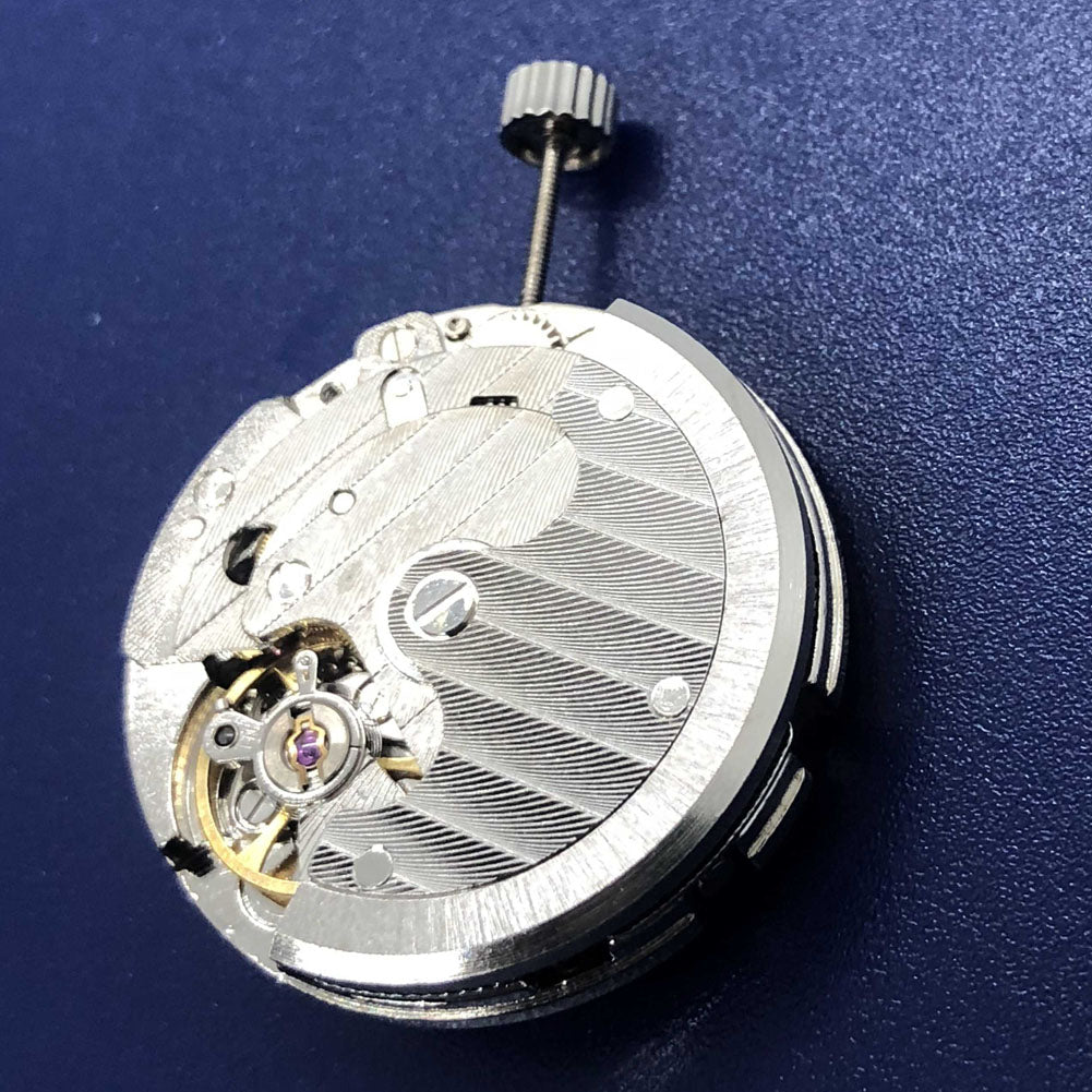 DG2813 automatic watch movement showcasing T16 3-hand design with single calendar for precise timekeeping.
