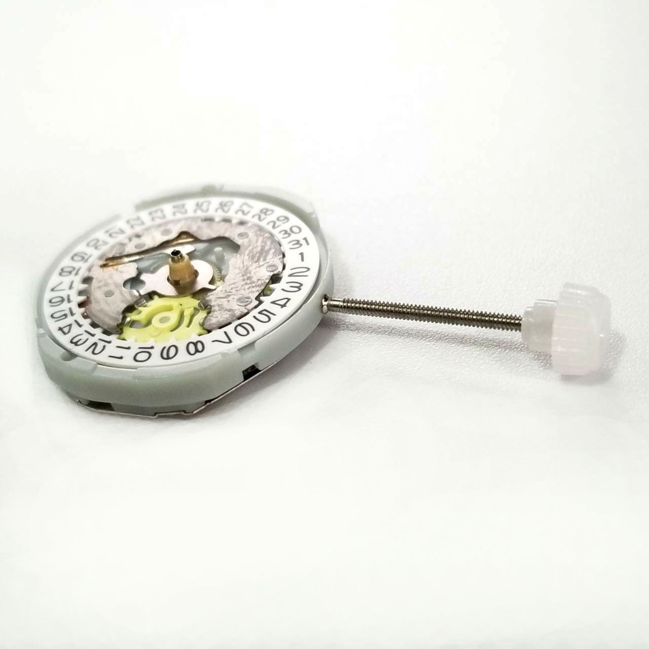 Sunon PE25 quartz watch movement with 3 hands and date window, reliable precise timekeeping.