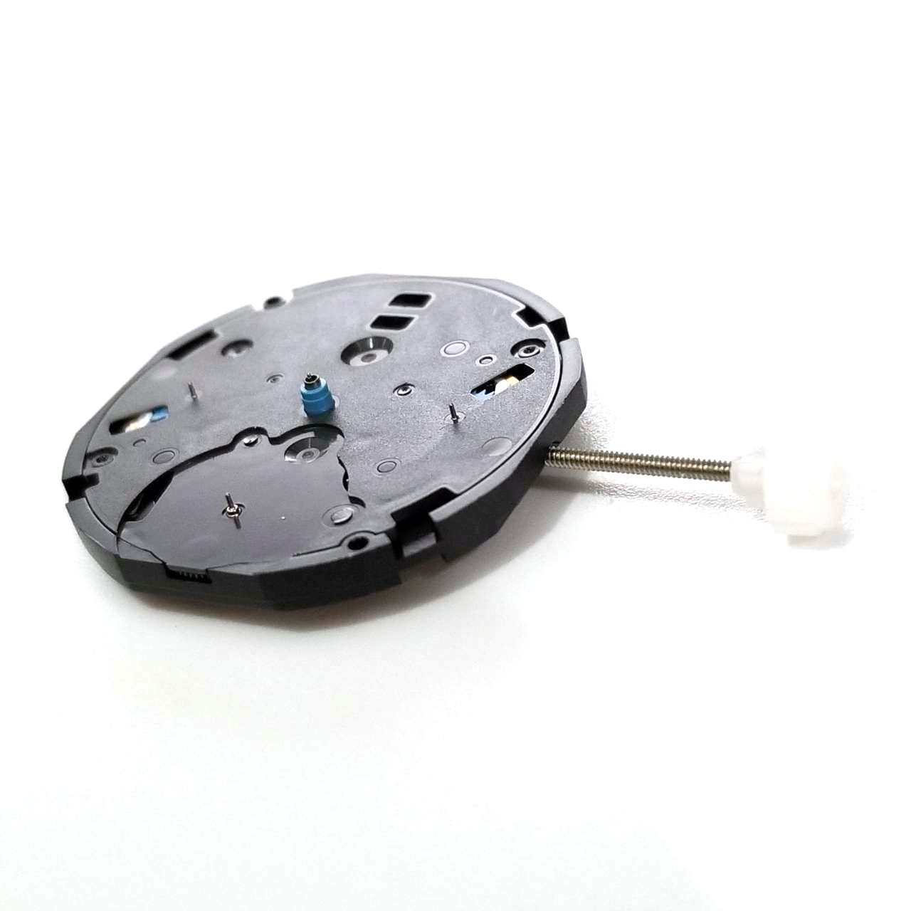 Sunon PE80 quartz watch movement with 3 hands, precise timekeeping for watch repair and assembly.