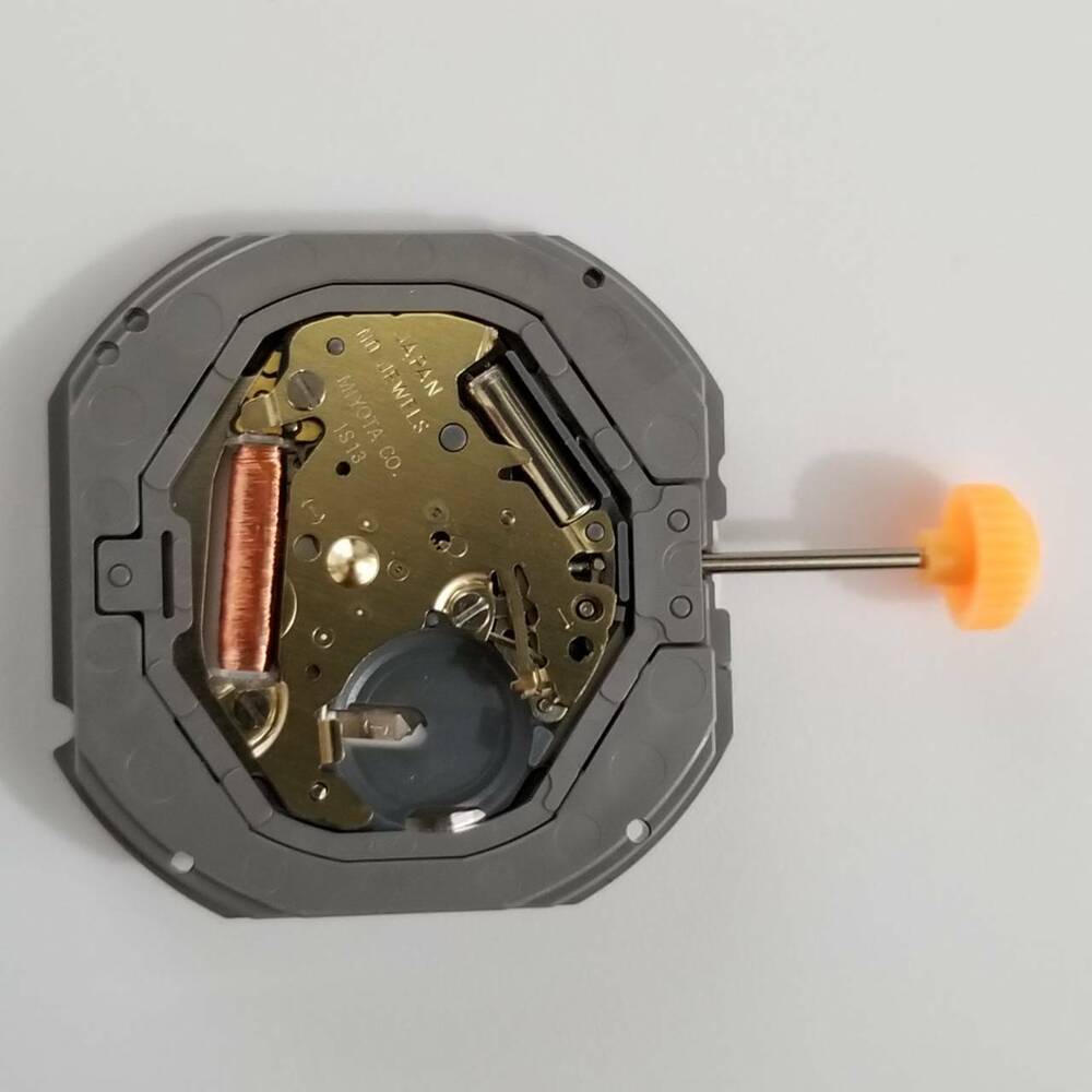 Miyota 1S13 quartz watch movement, precise timekeeping replacement for reliable watch repairs.