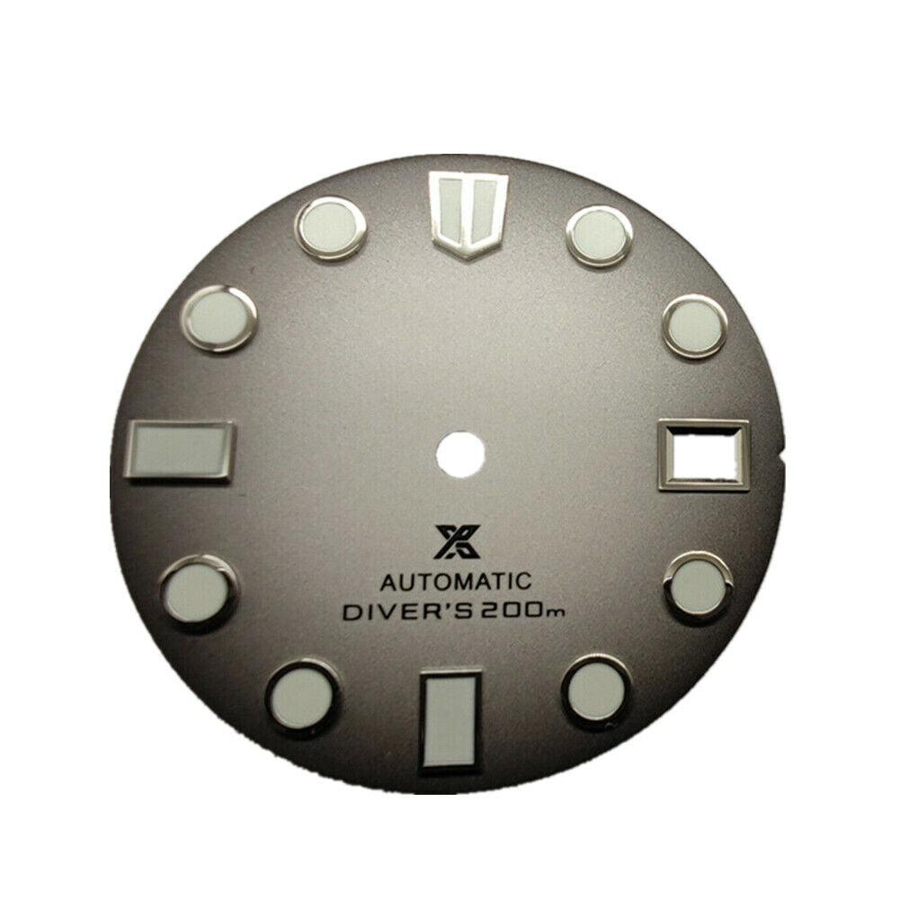 Cadran de montre C3 vert lumineux de 28,5 mm avec date à 3 h pour mouvement automatique NH35